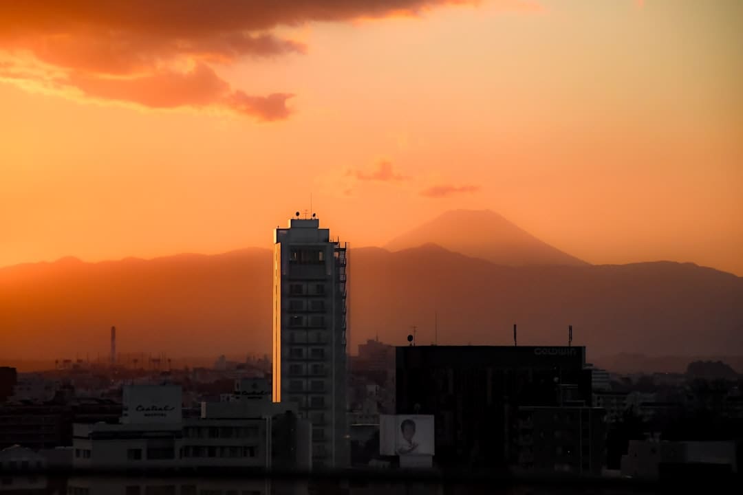 古偶网剧《一梦如初》今天上线 解锁双向救赎宿命爱恋